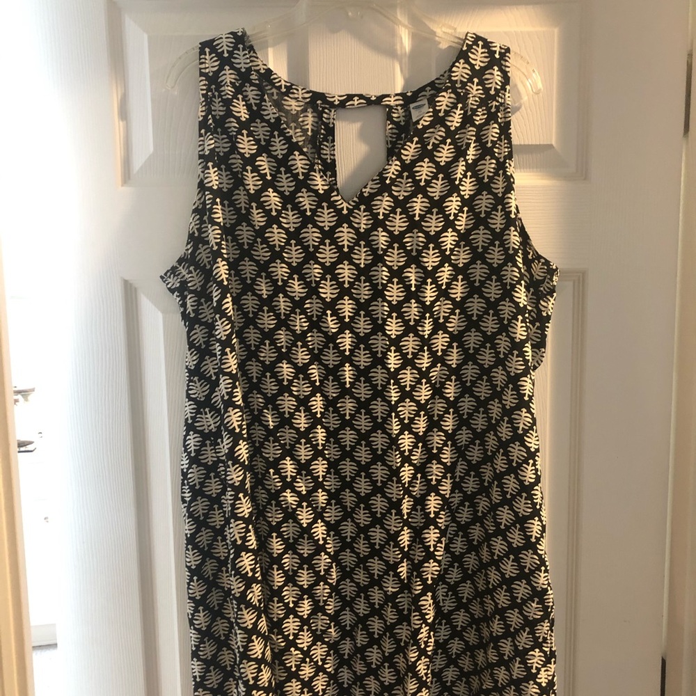 Summer sleeveless dress